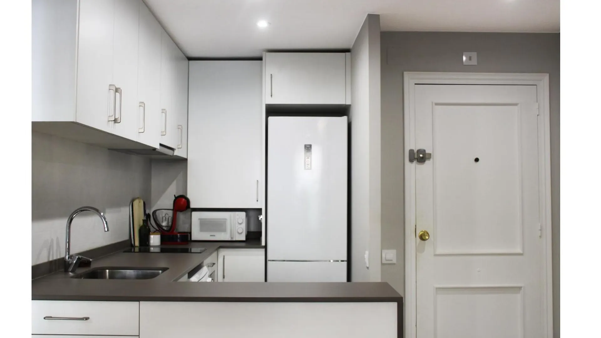 Apartamento En 滨海托萨 0*,